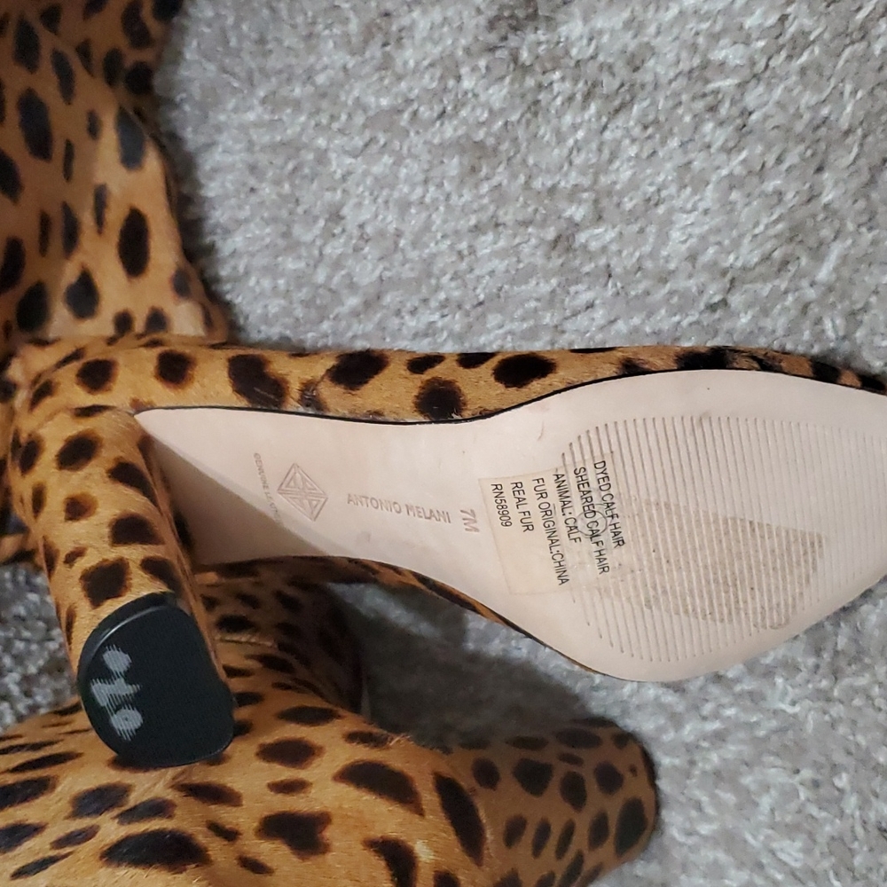 Boots - Picture 5 of 6